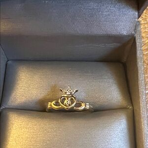 Real 10k Gold  & Diamond Heart 💛 Crown Claudaugh Ring
